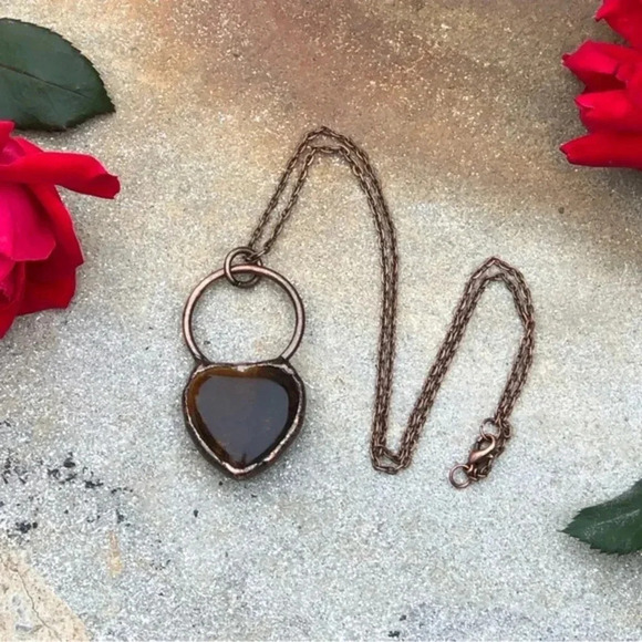 Gorgeous Handmade Heart Shape Tiger Eye and Antiqued Copper Rustic Necklace New - Picture 1 of 4